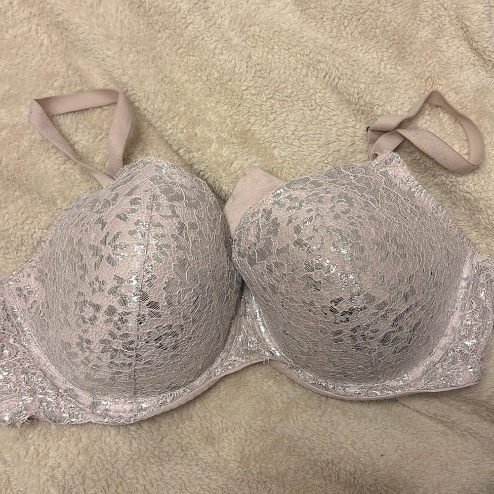 Victoria’s Secret pink bra